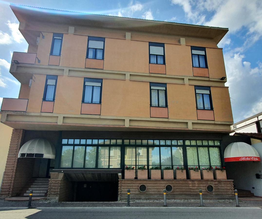 Hotel Perla Massa Lombarda Eksteriør bilde